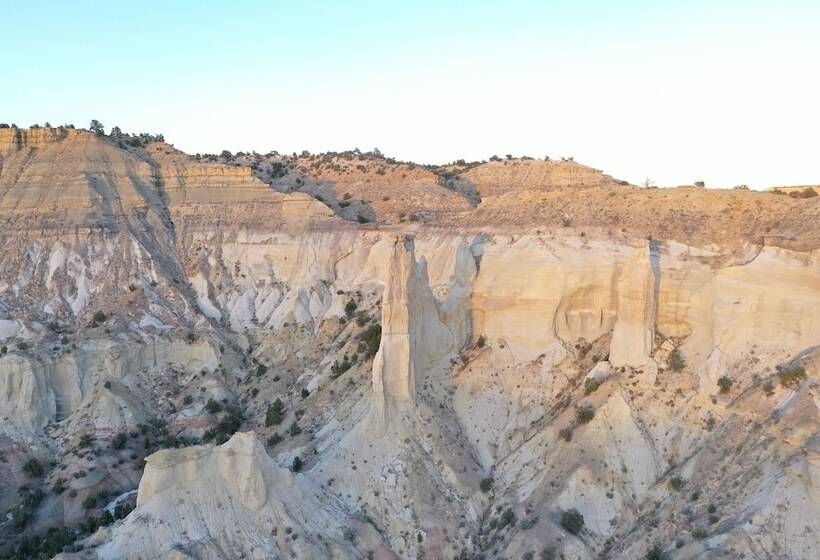 Clear Sky Resorts  Bryce Canyon Unique Stargazing Domes
