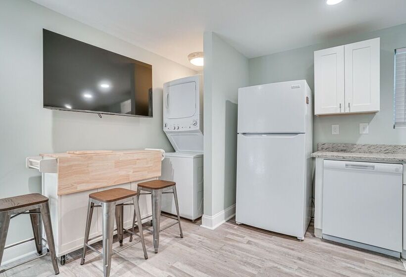 Cleveland Retreat W/ Patio: Yonah Mountain Views!