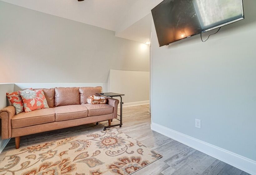 Cleveland Retreat W/ Patio: Yonah Mountain Views!