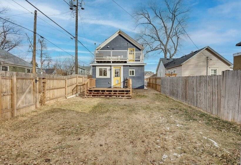 Colorado Springs Home: Balcony W/ Mountain Views!