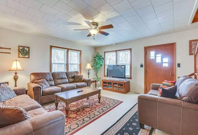 Comanche County Home Near Hunting & Fishing!