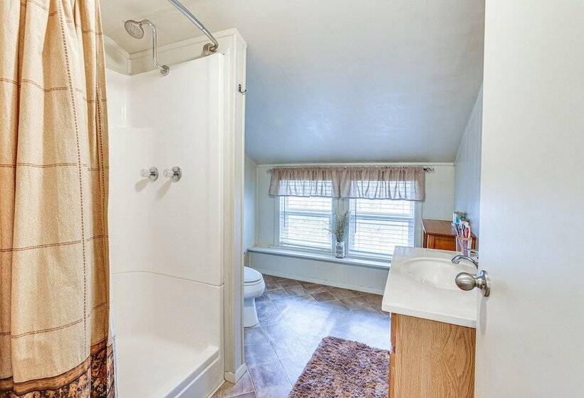 Comanche County Home Near Hunting & Fishing!