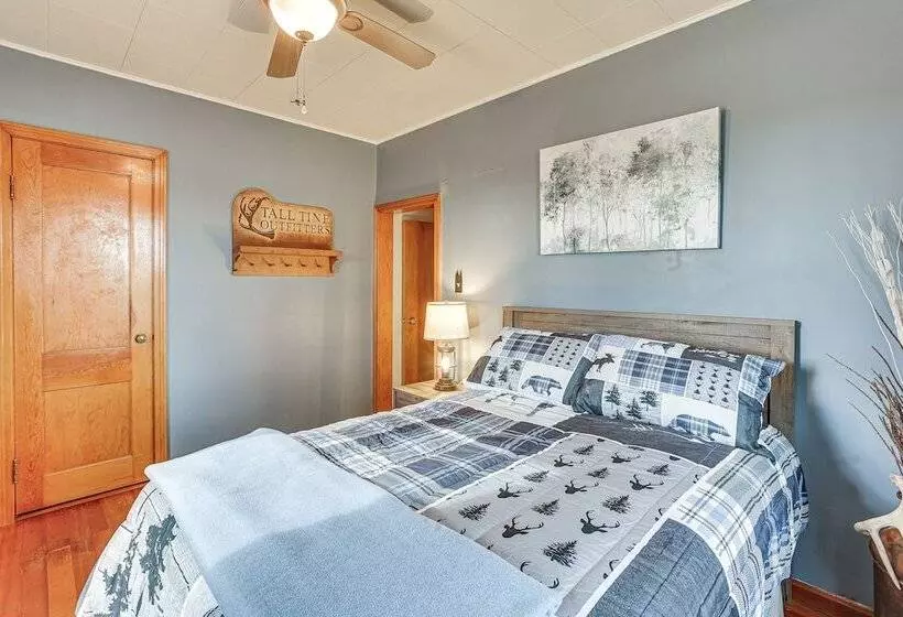 Comanche County Home Near Hunting & Fishing!