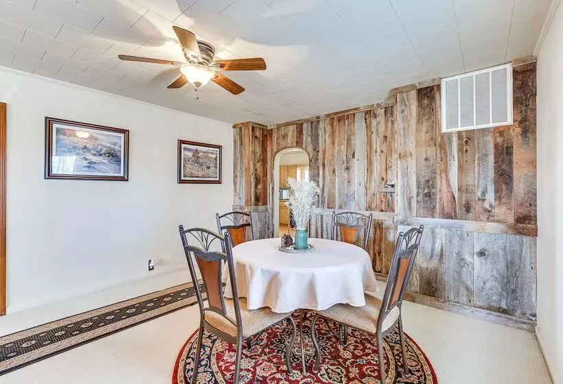 Comanche County Home Near Hunting & Fishing!