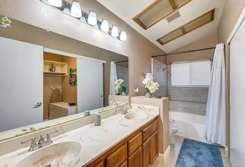 Cozy Antelope Home ~ 14 Mi To Sacramento!