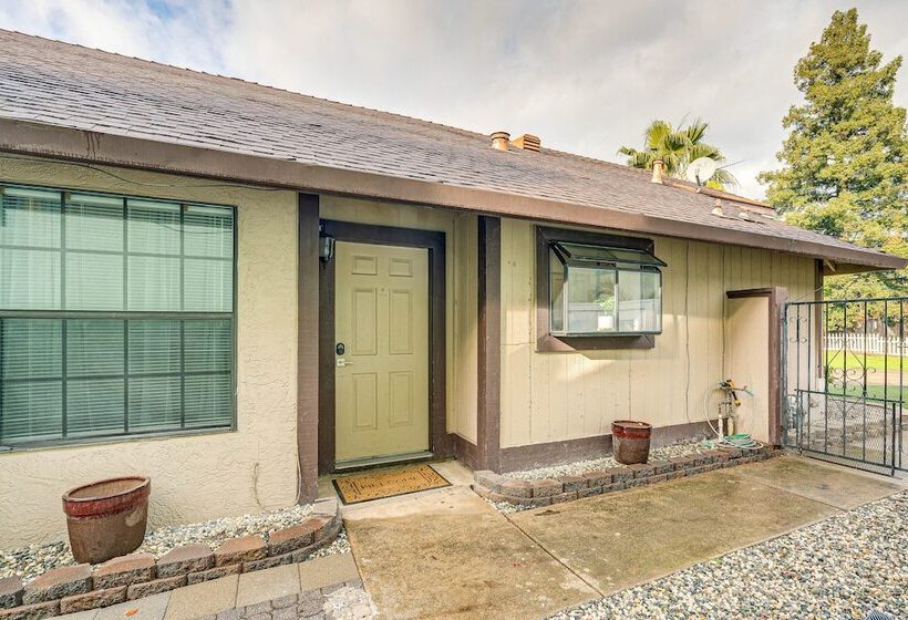 Cozy Antelope Home ~ 14 Mi To Sacramento!