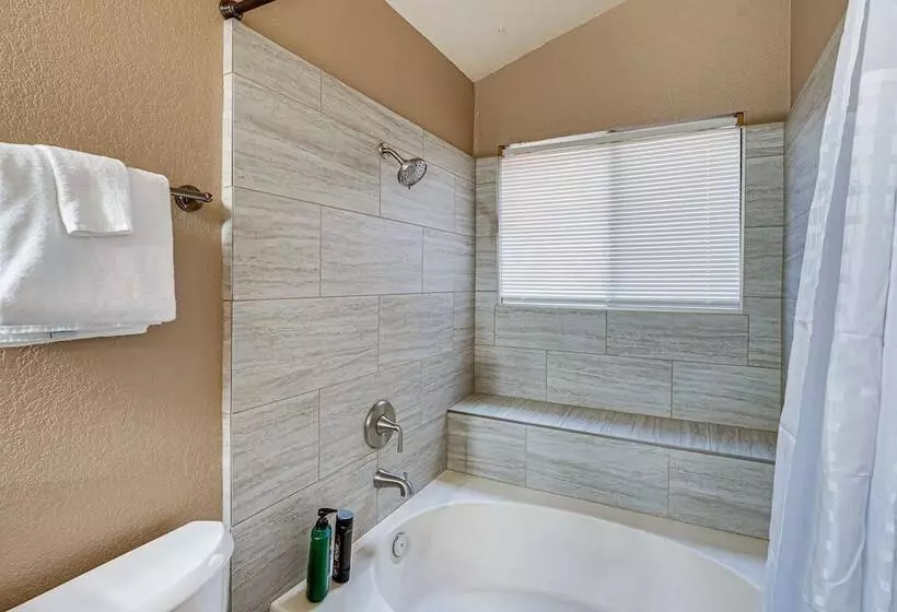 Cozy Antelope Home ~ 14 Mi To Sacramento!