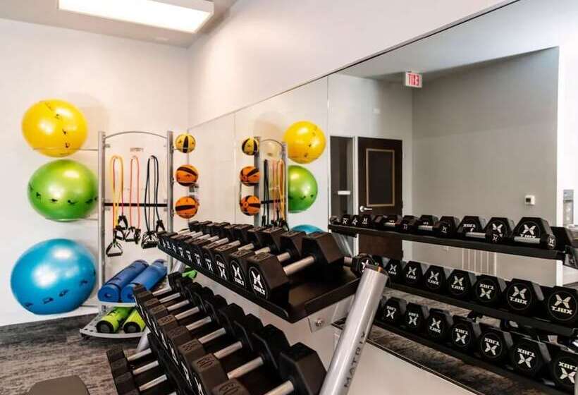 Cozysuites Nora 3br Near Fashion Mall