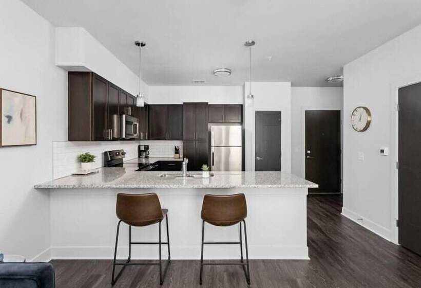 Cozysuites Nora 3br Near Fashion Mall