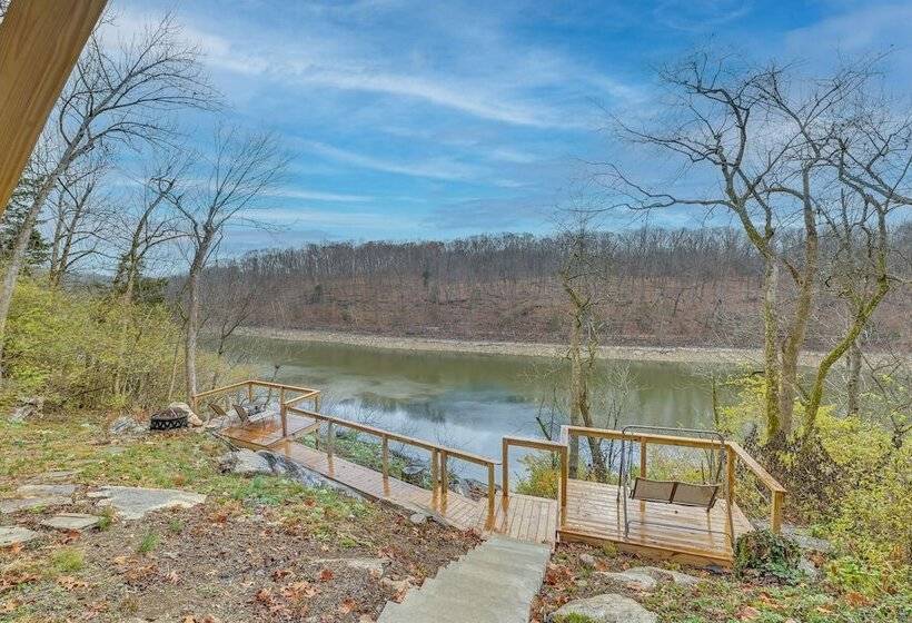 Danville Herrington Lake Retreat W/ Deck & Hot Tub