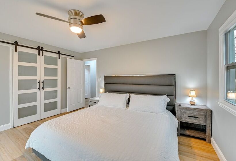 Danville Herrington Lake Retreat W/ Deck & Hot Tub