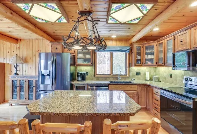 Lake & Mtn Views: Spectacular Grand Lake Home