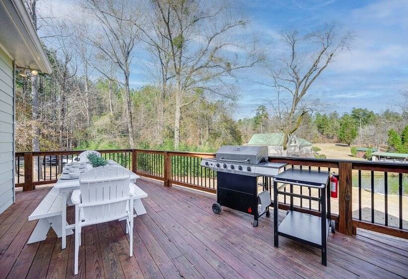 Eatonton Home On Lake Sinclair: Private Boat Dock!