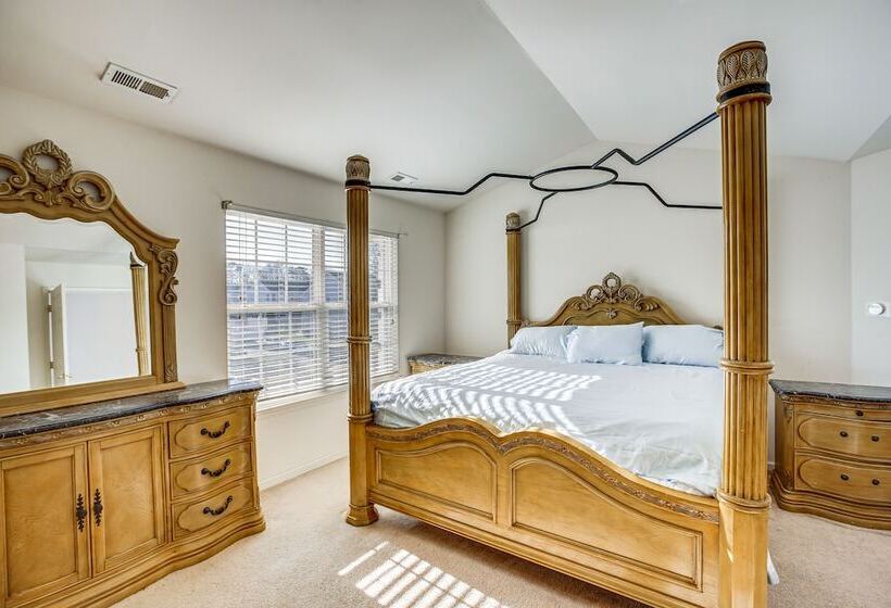 Egg Harbor Township Home: 11 Mi To Boardwalks!