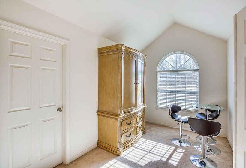 Egg Harbor Township Home: 11 Mi To Boardwalks!