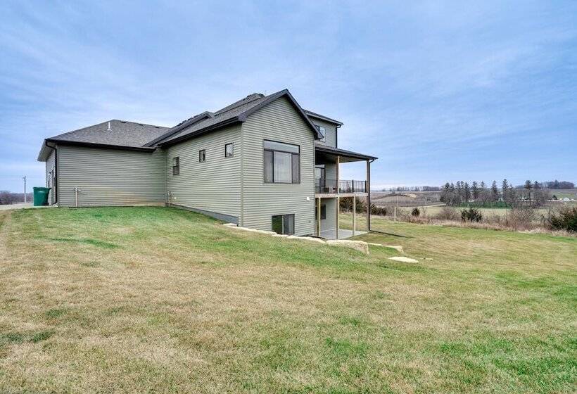 Family Friendly Oronoco Home On 10 Acres Of Land!