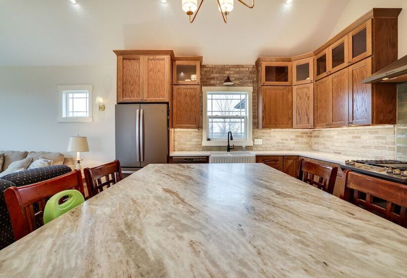 Family Friendly Oronoco Home On 10 Acres Of Land!