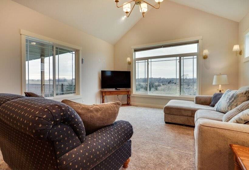 Family Friendly Oronoco Home On 10 Acres Of Land!