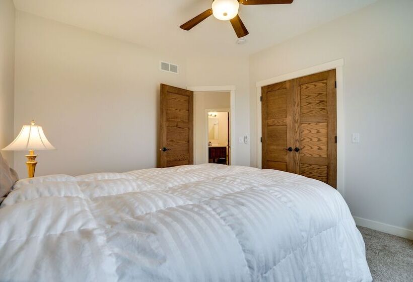 Family Friendly Oronoco Home On 10 Acres Of Land!