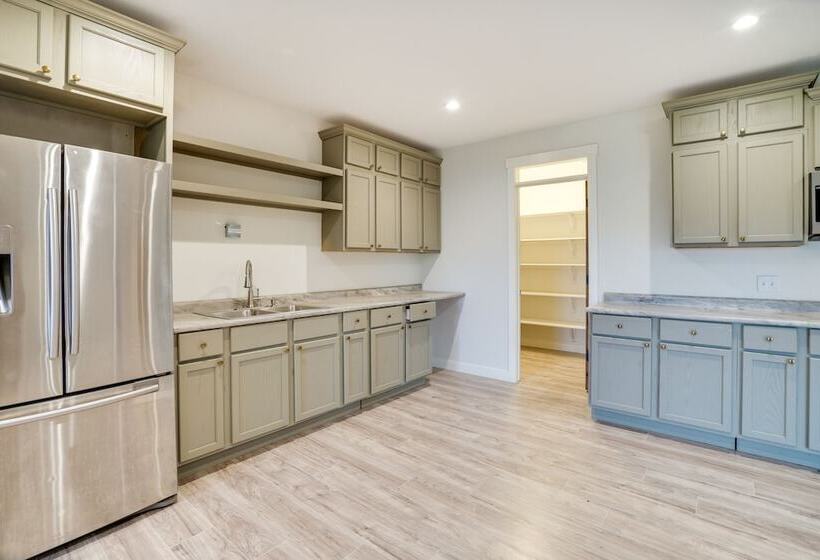 Family Friendly Oronoco Home On 10 Acres Of Land!