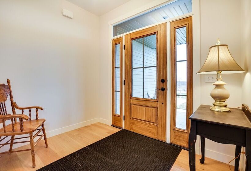 Family Friendly Oronoco Home On 10 Acres Of Land!