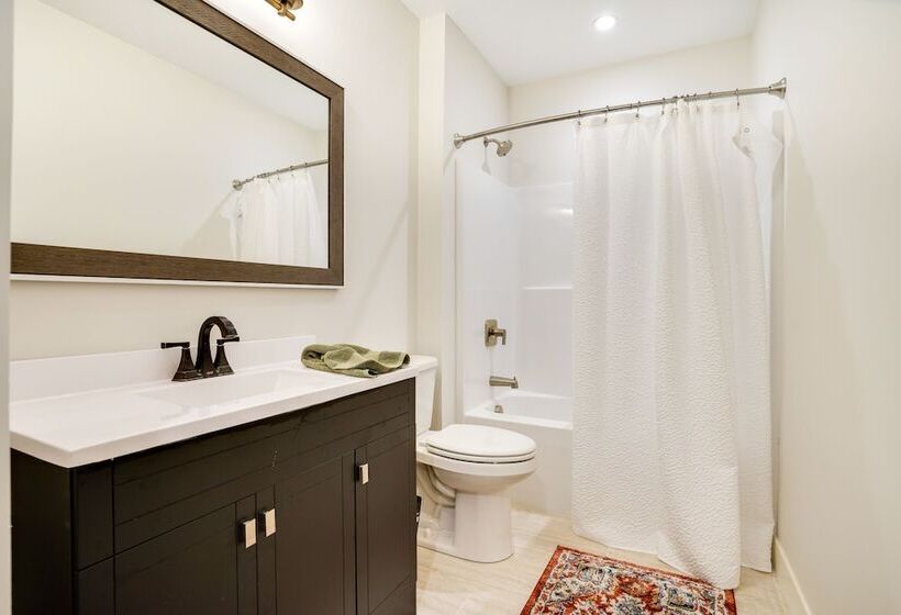 Family Friendly Oronoco Home On 10 Acres Of Land!