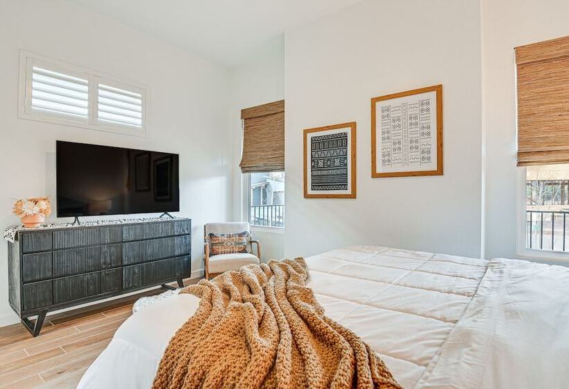 Flagstaff Home W/ Fire Pit + Hiking Trail Access!