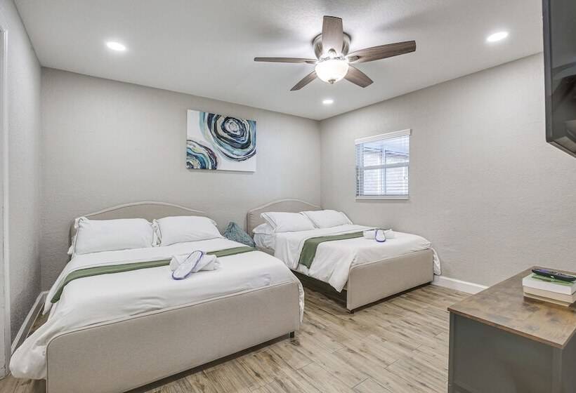 Fort Lauderdale Home W/ Screened Porch: Near Beach