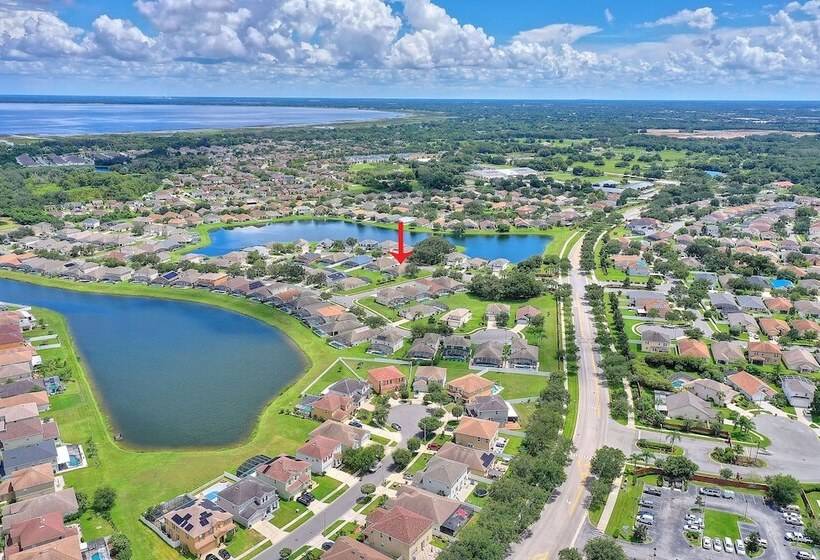 Gilded Parasol By Shine Villas Remington Golf 420