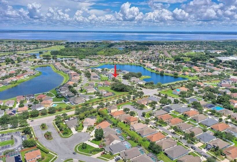 Gilded Parasol By Shine Villas Remington Golf 420