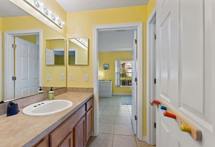 Gilded Parasol By Shine Villas Remington Golf 420