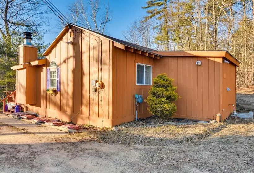 Ellis River Cottage ~ 3 Mi To Attitash Mountain!