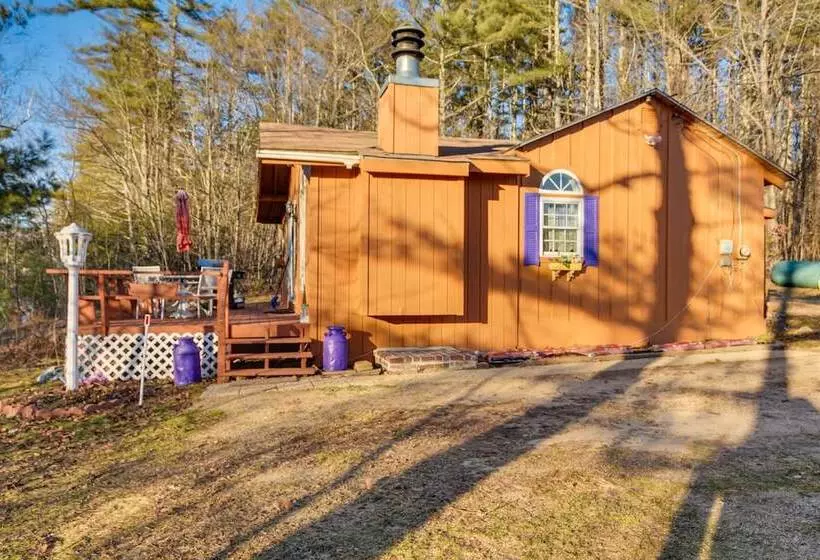 Ellis River Cottage ~ 3 Mi To Attitash Mountain!