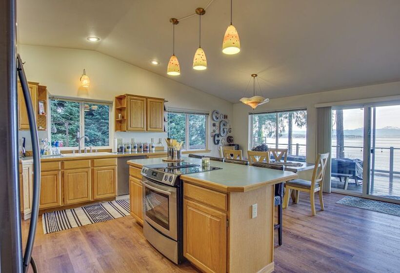 Hat Island Home W/ Stunning View & Wraparound Deck