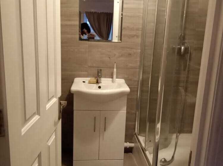 בית מלון כפרי Jenitransfer By P Ass