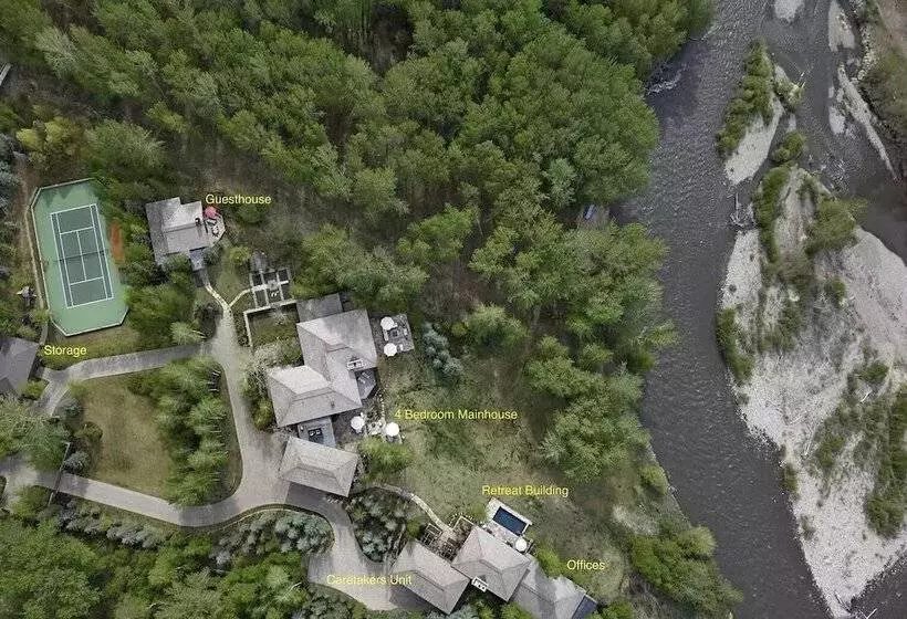 ホテル Villa Fleuve