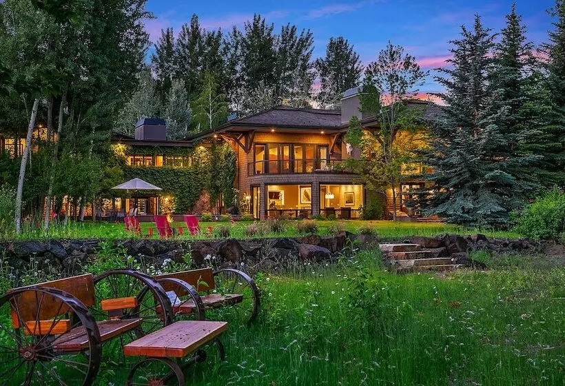 ホテル Villa Fleuve