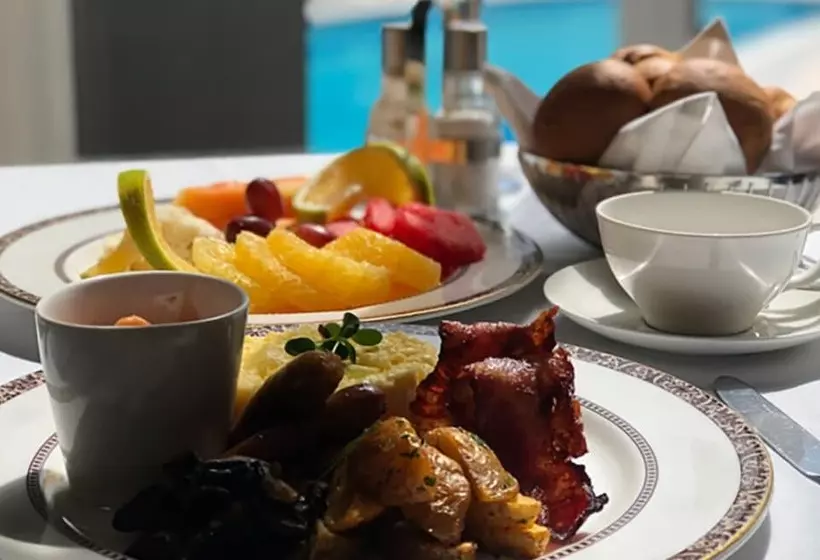 Yp George Hotel And Suites Lekki