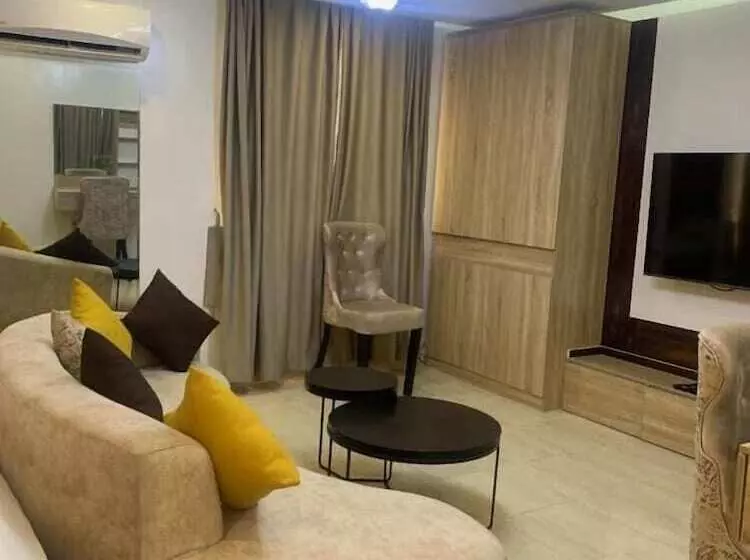 Yp George Hotel And Suites Lekki