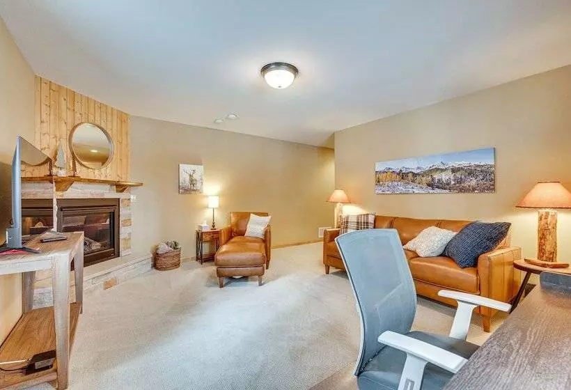 < 1/2 Mi To Marina: Grand Lake Getaway!