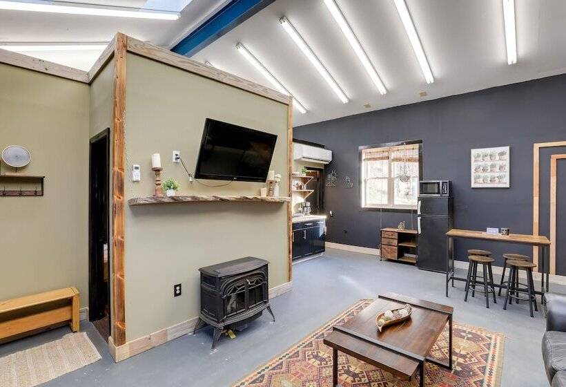 Inviting Vilas Cottage: 9 Mi To Downtown Boone!