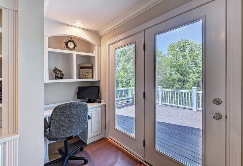 Jake S Lake House By Avantstay Lake Gazebo