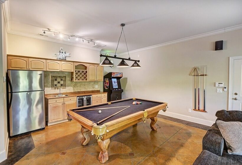 Jake S Lake House By Avantstay Lake Gazebo