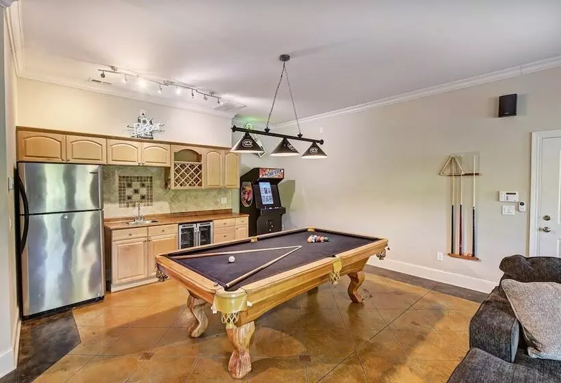 Jake S Lake House By Avantstay Lake Gazebo