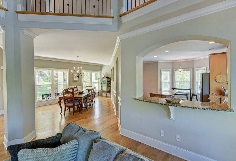 Jake S Lake House By Avantstay Lake Gazebo