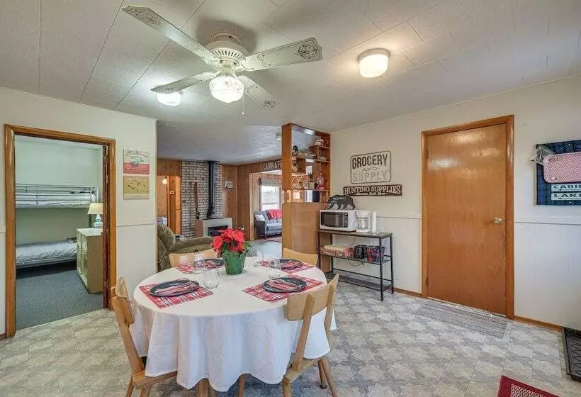 Mason Cabin W/ Private Dock On Marengo Lake!