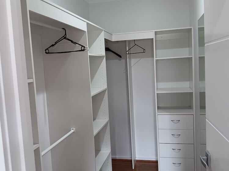 פנסיון Jacka Home