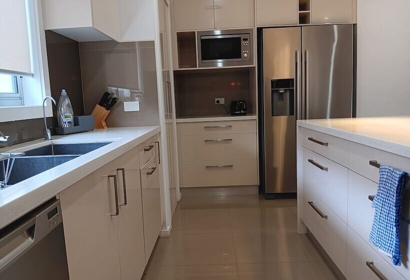 פנסיון Jacka Home