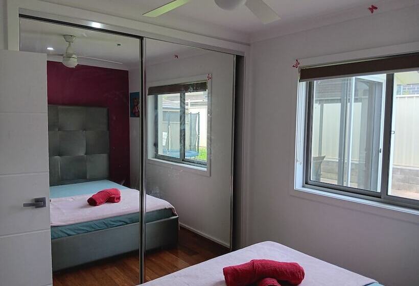 פנסיון Jacka Home