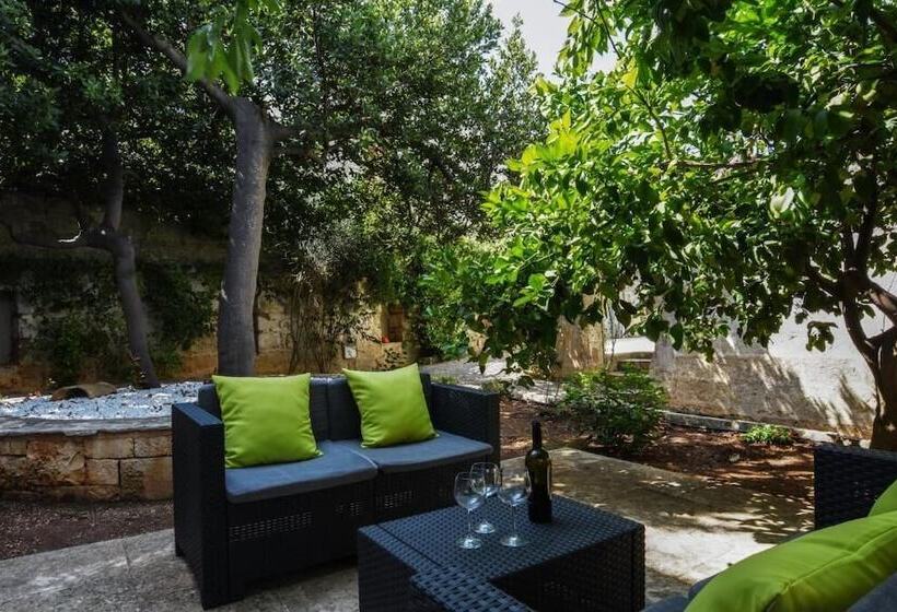 بنسيون Palazzo Rodio